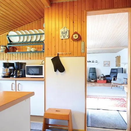 펜션 Three-bedroom Holiday In 스트루에르